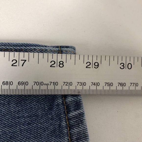 Levi Strauss Men’s 36x29 Light Wash 550 Relaxed Fit Straight Leg Denim Jeans - Picture 13 of 14